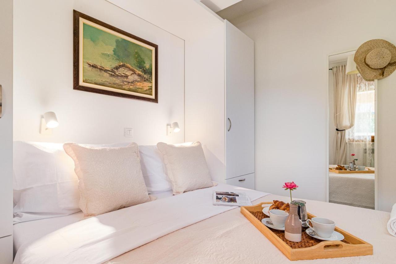 Lovely Istrian Apartment With A Private Swimming Pool And A Charming Garden Banjole Buitenkant foto